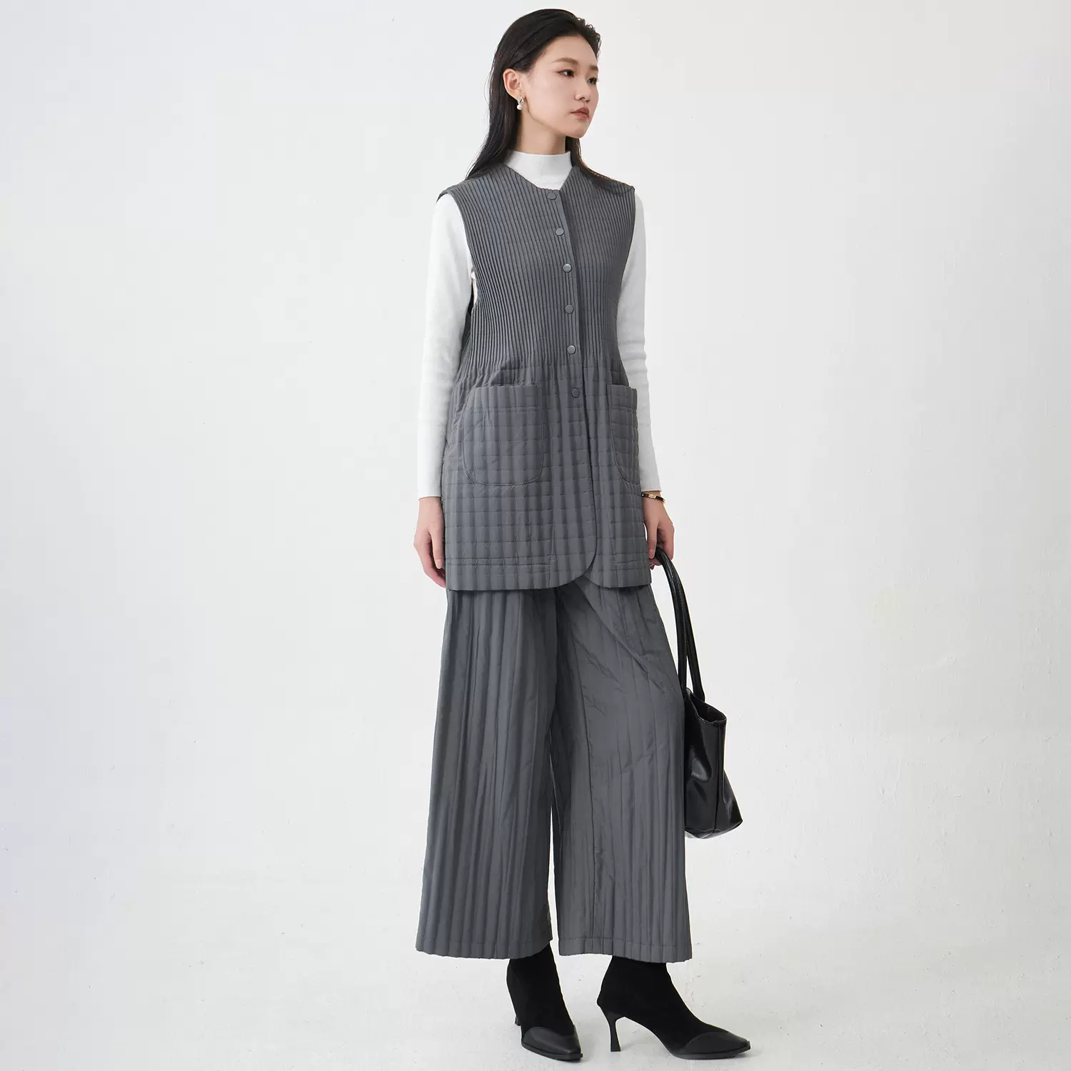 棉服套装高端女装2025年马甲棉衣外套厚款直筒棉裤百搭褶皱两件套