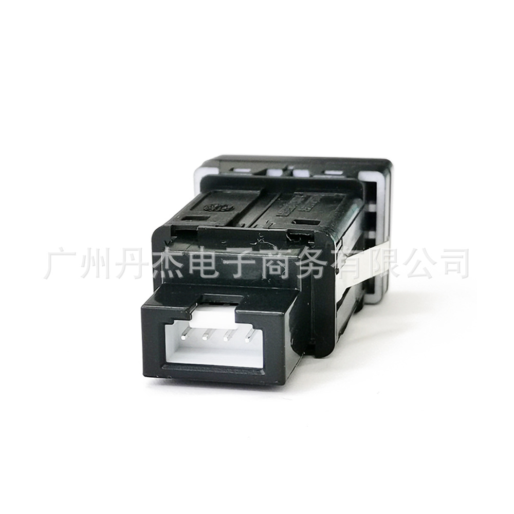 Suitable for Skoda Superb 10-13 Old Model Gear Lever Modification Qc3.0 Car Charger USB Charging Socket