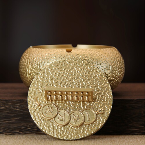 Relief home crafts ornaments pure brass with cover imitation fly ash ashtray office ashtray fashionable cigarette