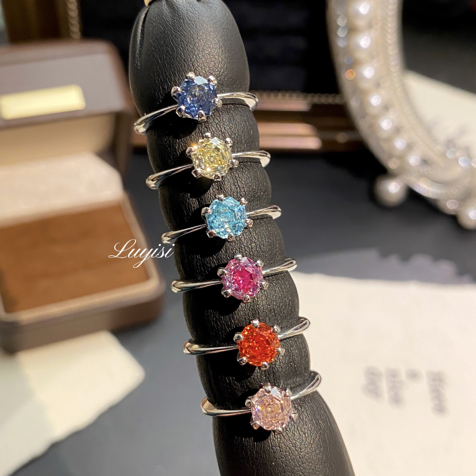 Octagonal Millennium Rose Cut Classic Six-Prong Simple Ring for Women, Light Luxury Niche Fashion Versatile Engagement Diamond Ring