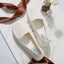软塑料凉鞋女包头洞洞鞋平底防滑透气妈妈孕妇护士工作鞋