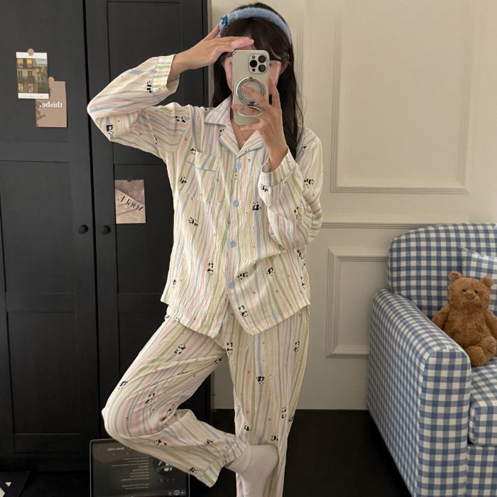 Venta al por mayor transfronteriza en vivo estilo caliente otoño dulce dibujos animados nubes algodón pantalones de manga larga pijamas traje de estudiante servicio a domicilio