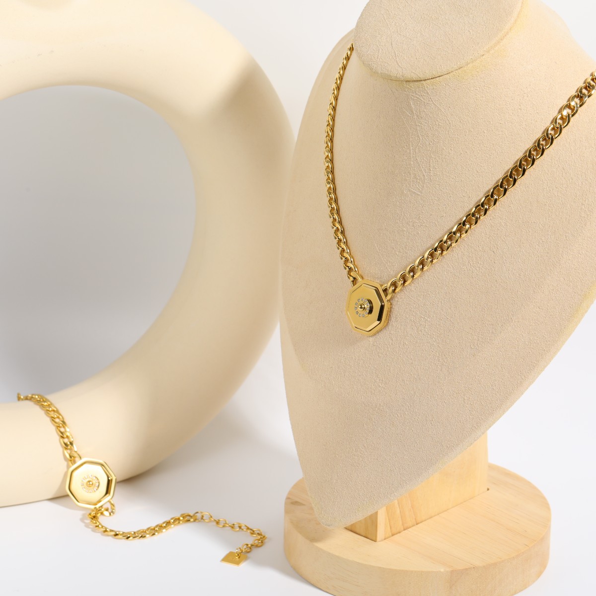 Unisex Fashion Geometric Titanium Steel Zircon Bracelets Necklace Gold Plated Stainless Steel Neckla