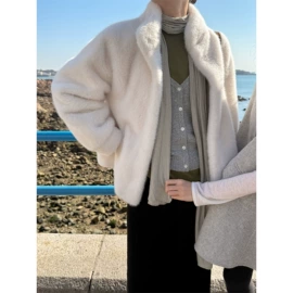 女式针织衫;半身裙;休闲裤