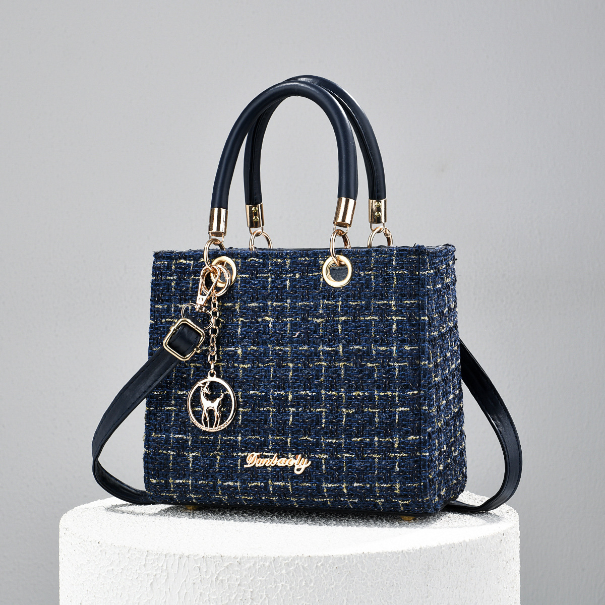 2026 nueva tendencia de moda pequeña fragancia bolso de mano Lady Gaga feminino ligero textura lujosa versátil bolso de hombro