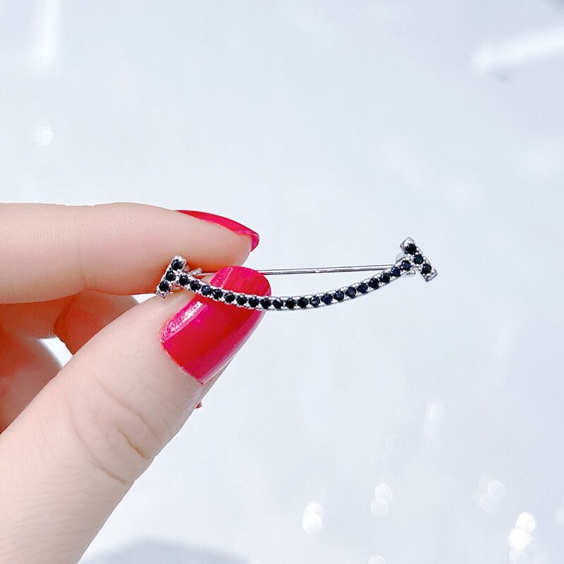 Large smiley face zircon collar flower Korean style bow tie shirt collar brooch small collar pin men's and women's clothes neckline accessories