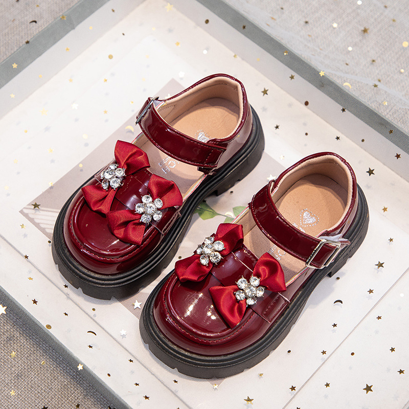 Girls' Leather Shoes 2025 Spring and Autumn New Student Princess Shoes Bright Diamond Loafers Big Children's British Style Single-layer Shoes