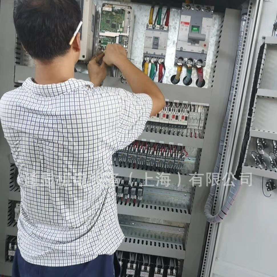 日本安川轻载型风机水泵变频器CIMR-EB4AO165AAA现货供应/维修