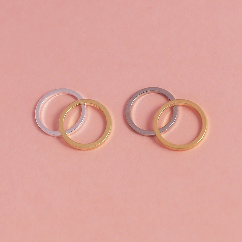 Rings for jewelry and fashion accessories, golden color, 4mm