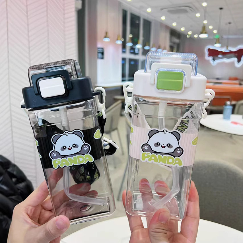Yitongxin Panda simple taza de plástico de doble bebida taza cuadrada portátil de dibujos animados para niños botella de agua taza de paja de tapa de bloqueo