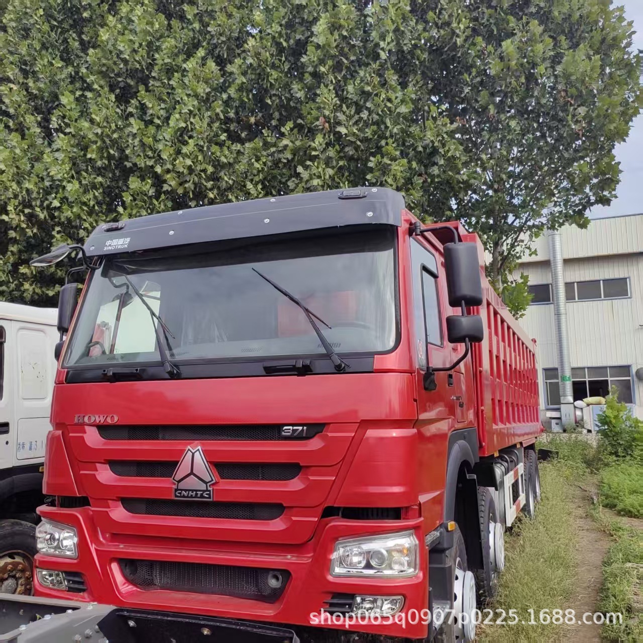 Export Africa Dump Truck Howo 8×4 Dump Truck Rear Dual Drive 12-Wheel Mining Transport Truck