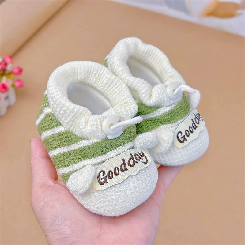 Детская обувь с мягкой подошвой, нескользящая весенне-осенняя новая обувь для прогулок для мальчиков и девочек 0–1 года.
