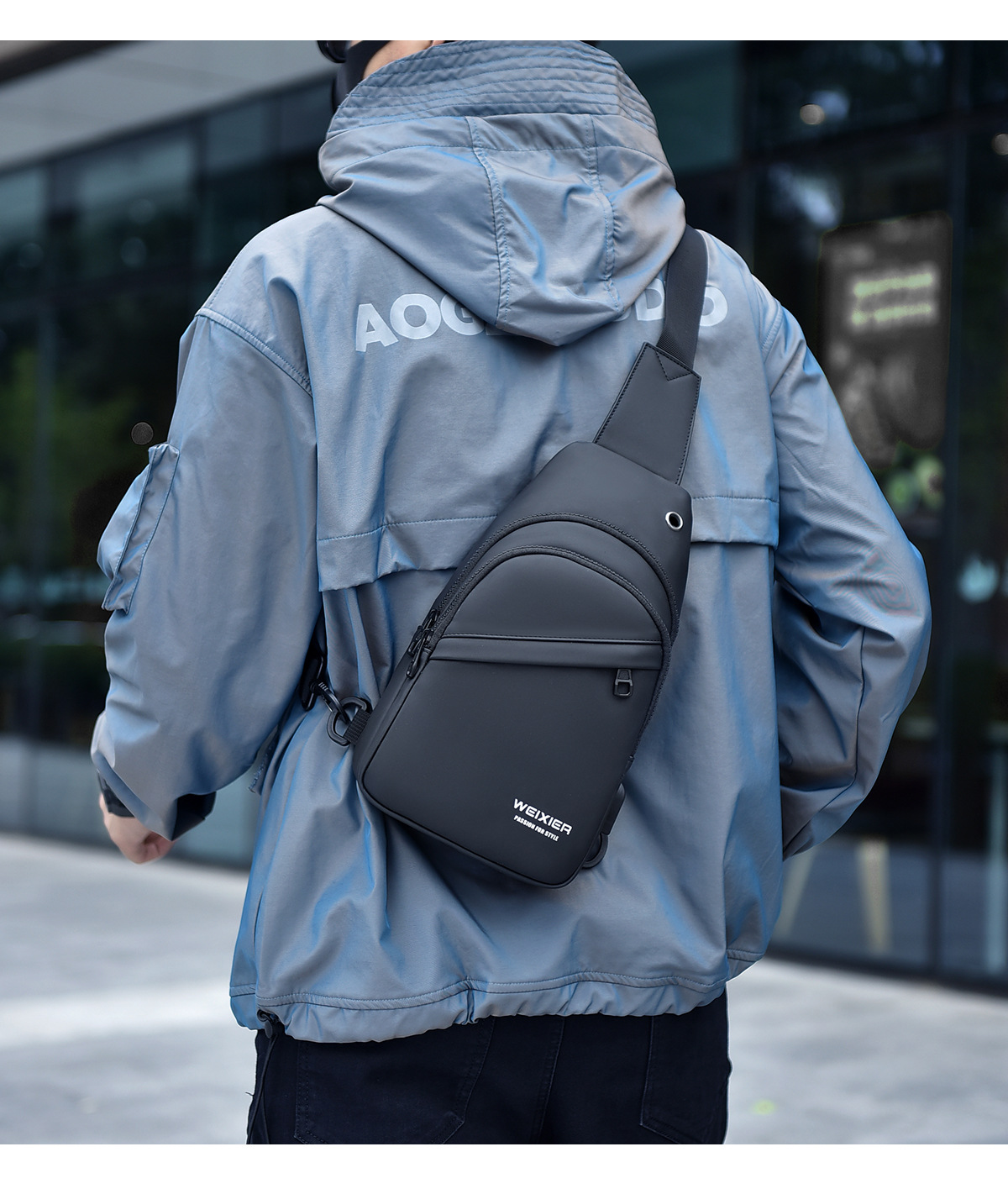 Men's Chest Bag With Usb Charging Large Capacity Shoulder Pack_voghion.com