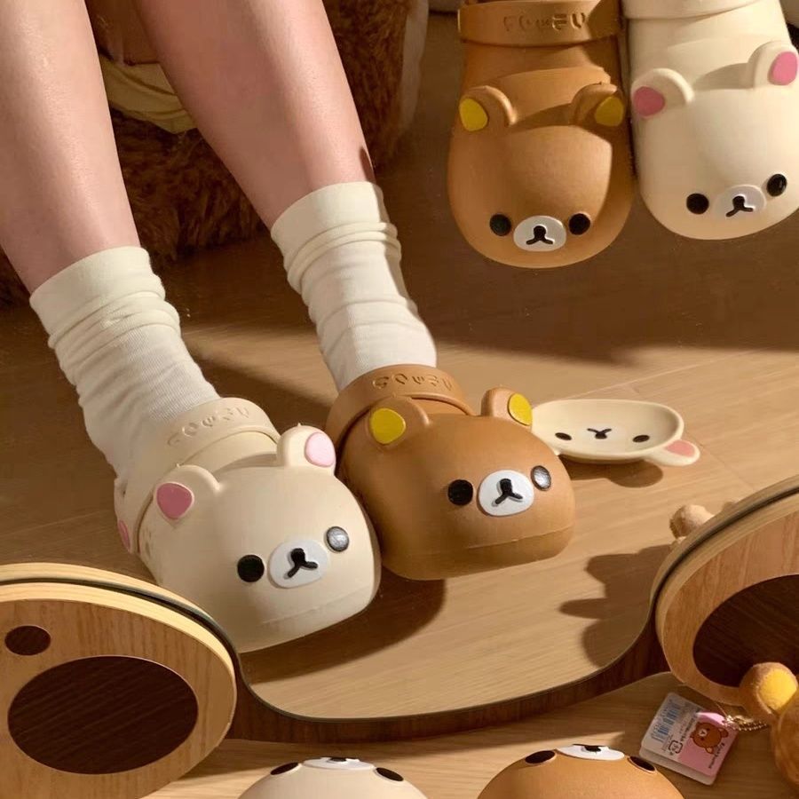 2026 Japanese-Style Cartoon Rilakkuma Clogs for Women, Summer Outdoor Beach Shoes, Cute Cartoon Parent-Child Bear Slippers