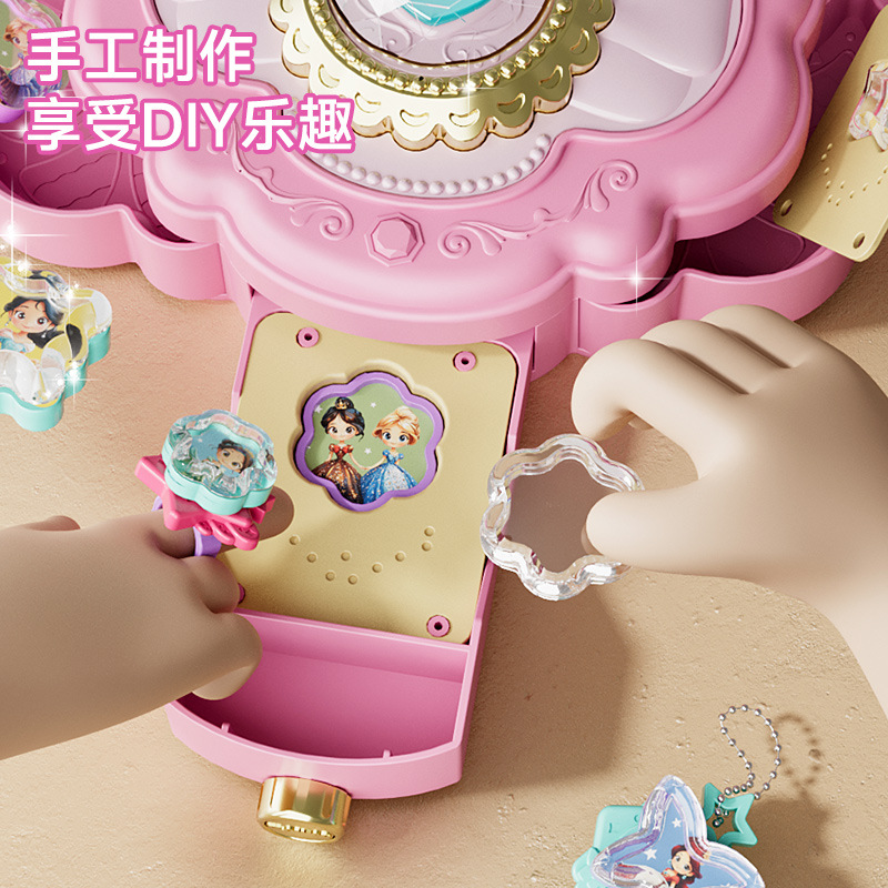 Máquina de pegatinas DIY Guka, libro mágico versátil hecho a mano para niños, para hacer anillos de dibujos animados, juguetes, regalos de Navidad