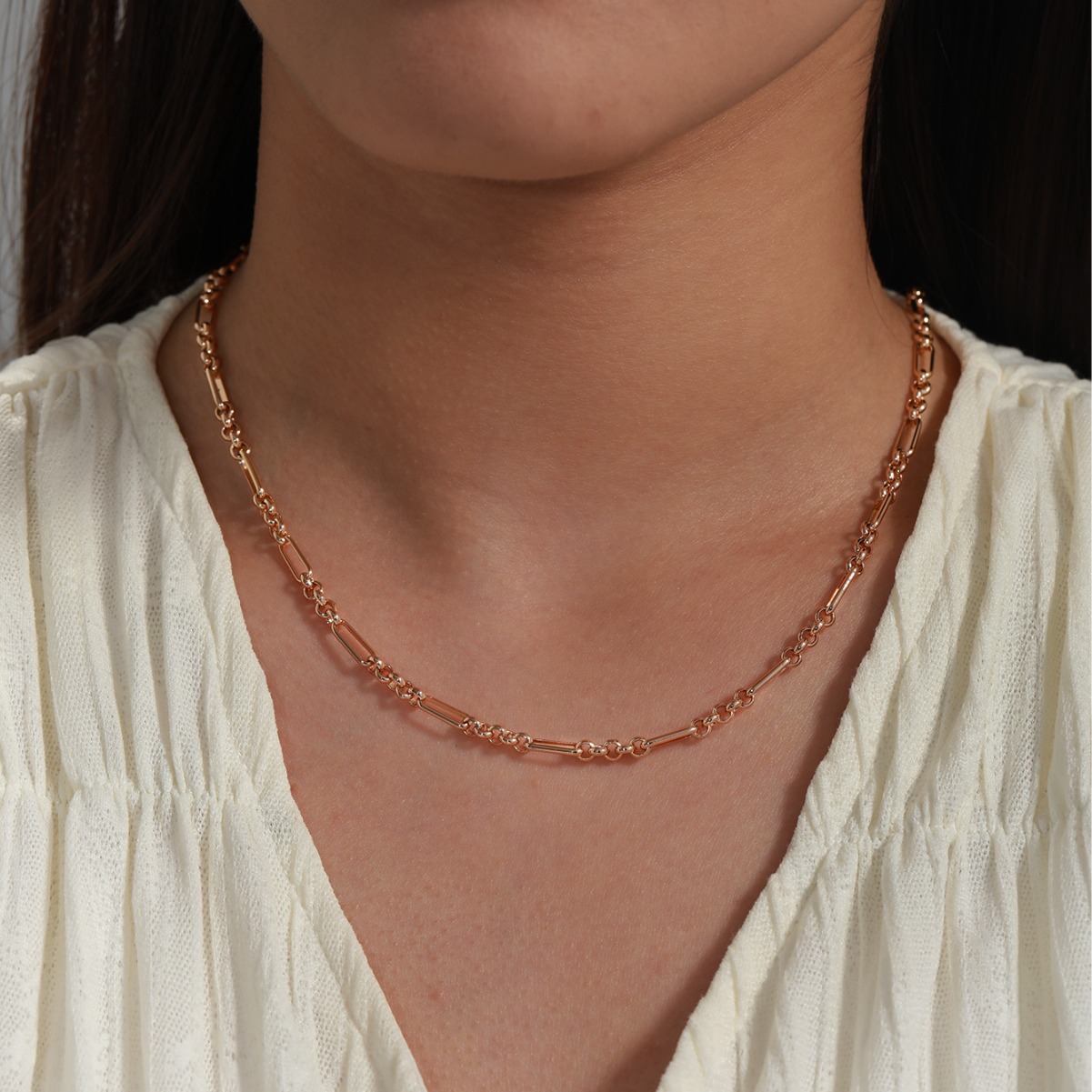 Xuping aleación de cobre joyas galvanizadas Europa y América INS metal frío viento simple nicho sentido collar de cadena femenina