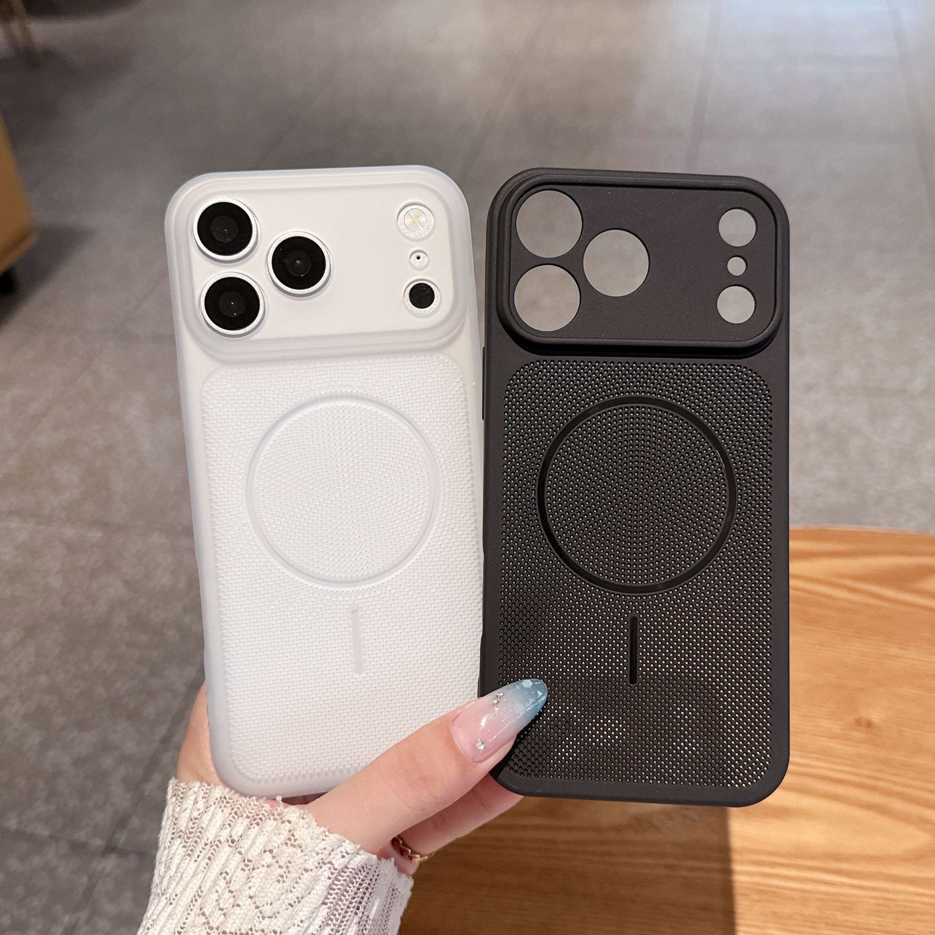 Funda de Malla Transpirable para iPhone 17 de Silicona, Disipación de Calor image 5