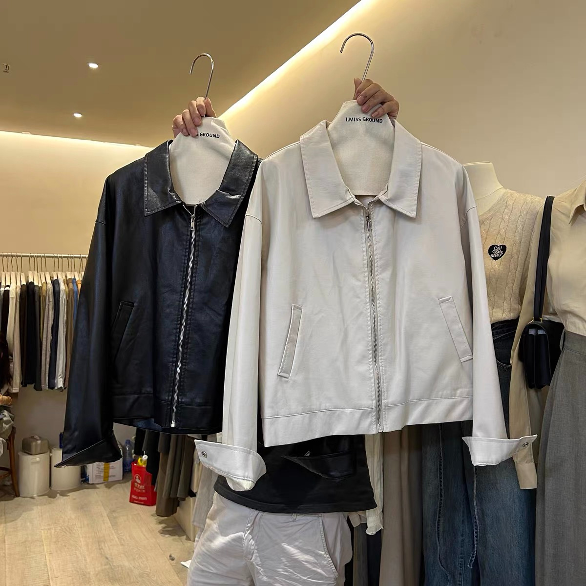 2026 Korean Chic Autumn Retro Lapel Zipper Motorcycle Jacket Pu Faux Leather Short Jacket for Women