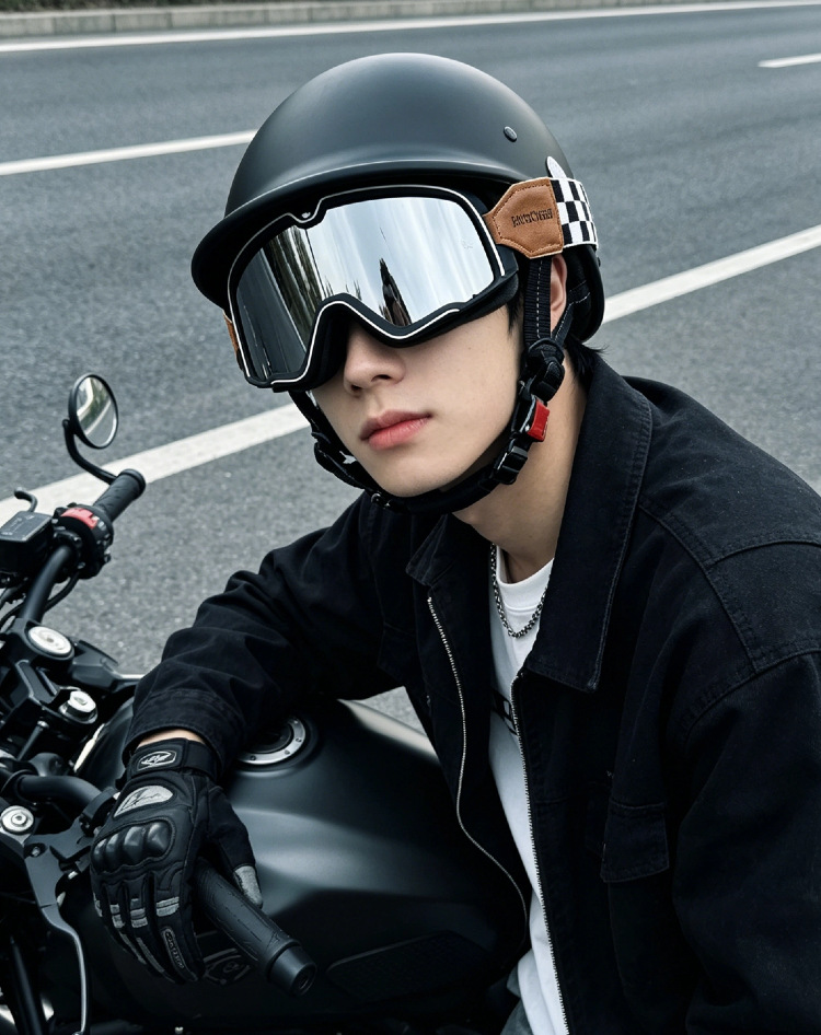 Retro Helmet for Cruising Motorcycles, Summer Half Helmet for Men, Ultra-Light Electric Motorcycle 3C Safety Helmet