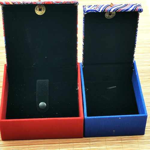 绣花海浪珠宝首饰饰品收纳盒吊挂坠手镯盒串链子红蓝色礼品珠宝盒
