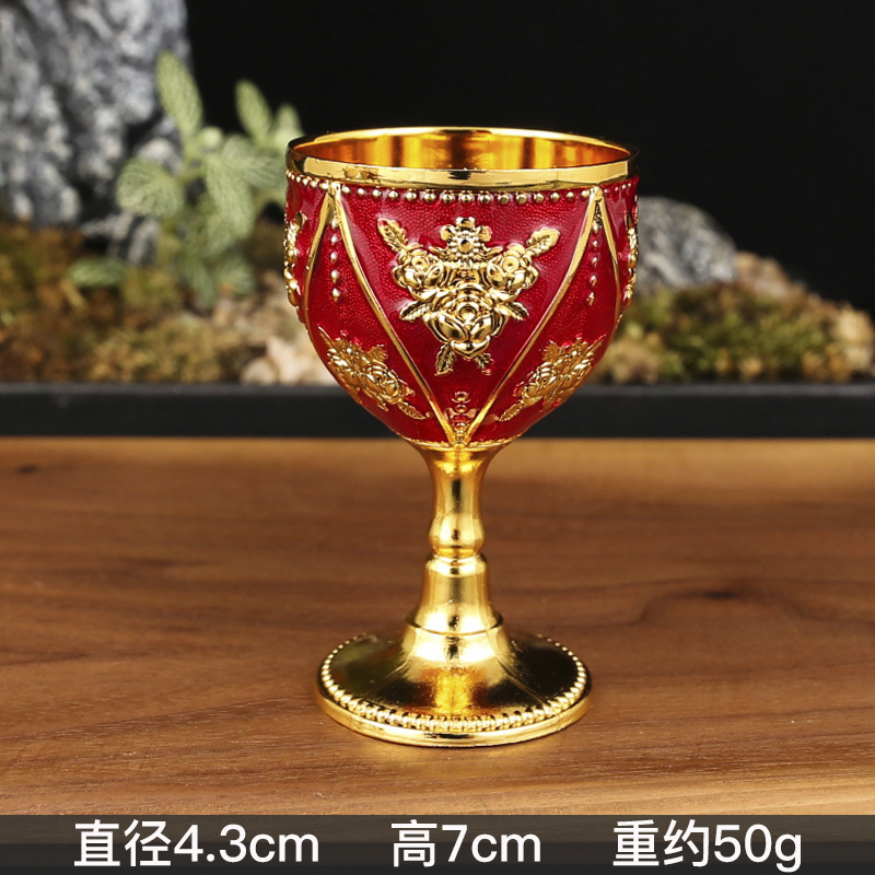 Pequeña taza de vino europeo de lujo 30 ml vino blanco creativo hogar Retro metal vidrio licor