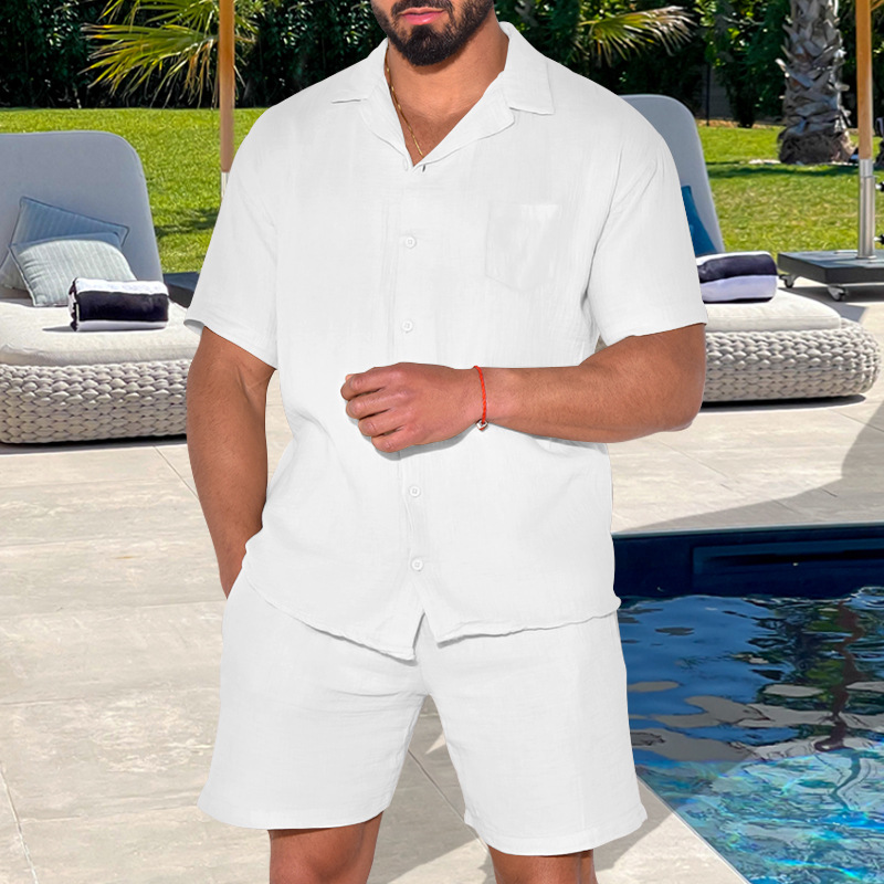 2023 en stock Los pantalones cortos de manga corta de los deportes de verano transfronterizos europeos y estadounidenses se adaptan a la camisa de los hombres ocasionales sueltos