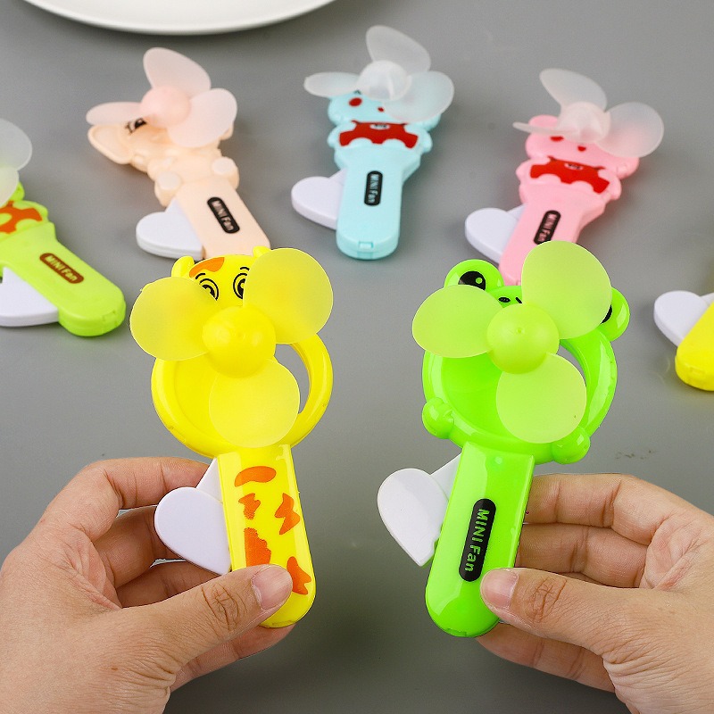 Ventilador de prensa manual de animal de dibujos animados creativo, ventilador de prensa de mano portátil para niños pequeño, ventilador fresco de verano, juguete al por mayor