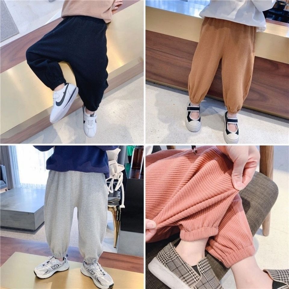 Elastic children's knitted trousers for boys