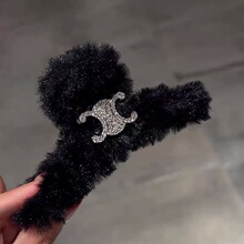 �P���Të�qץ�Aܛ�������º��s�͹�С���OӋ�����~�A�W�t����Ů��