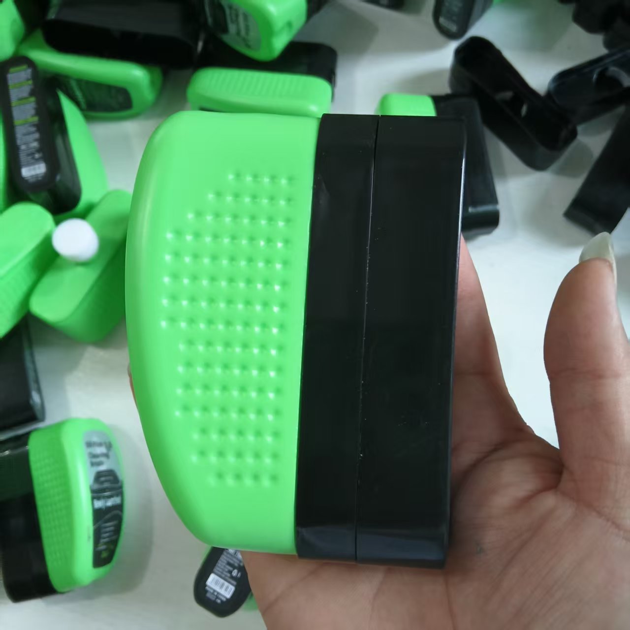 Limpiar la película de aceite de vidrio, limpiar el rojo, eliminar las ventanas laterales del bloque delantero, quitar las manchas del espejo retrovisor, quitar el cepillo de limpieza de la película de aceite del automóvil image 3