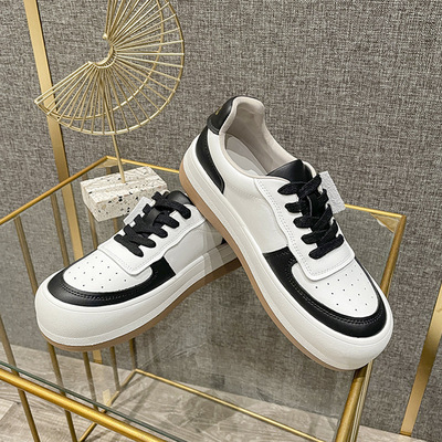 White shoes genuine leather Big head shoes Bread Shoes 2022 Four seasons new pattern motion leisure time The thickness of the bottom Heighten shoes