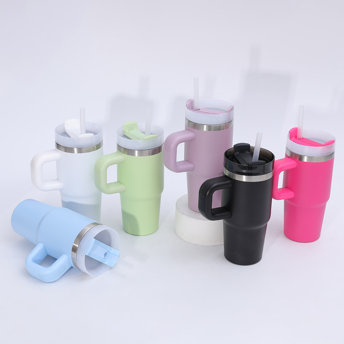 국경 두꺼운 304 스테인레스 스틸 보온병 컵 휴대용 핸들 14oz/20oz 자동차 컵 자동차 밀짚 아이스 컵