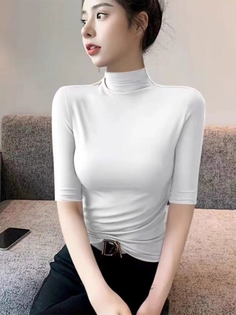 하얀색