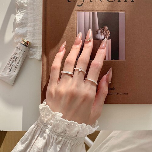 Sweet Diamond Butterfly Ring for Women, Unique Design, Stackable, Exquisite and Versatile, Index Finger Ring, High-End and Elegant Finger Ring for Women