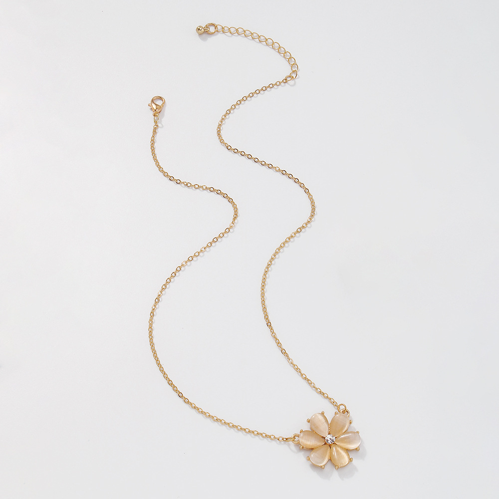 Retro simple geometric flower necklacepicture7