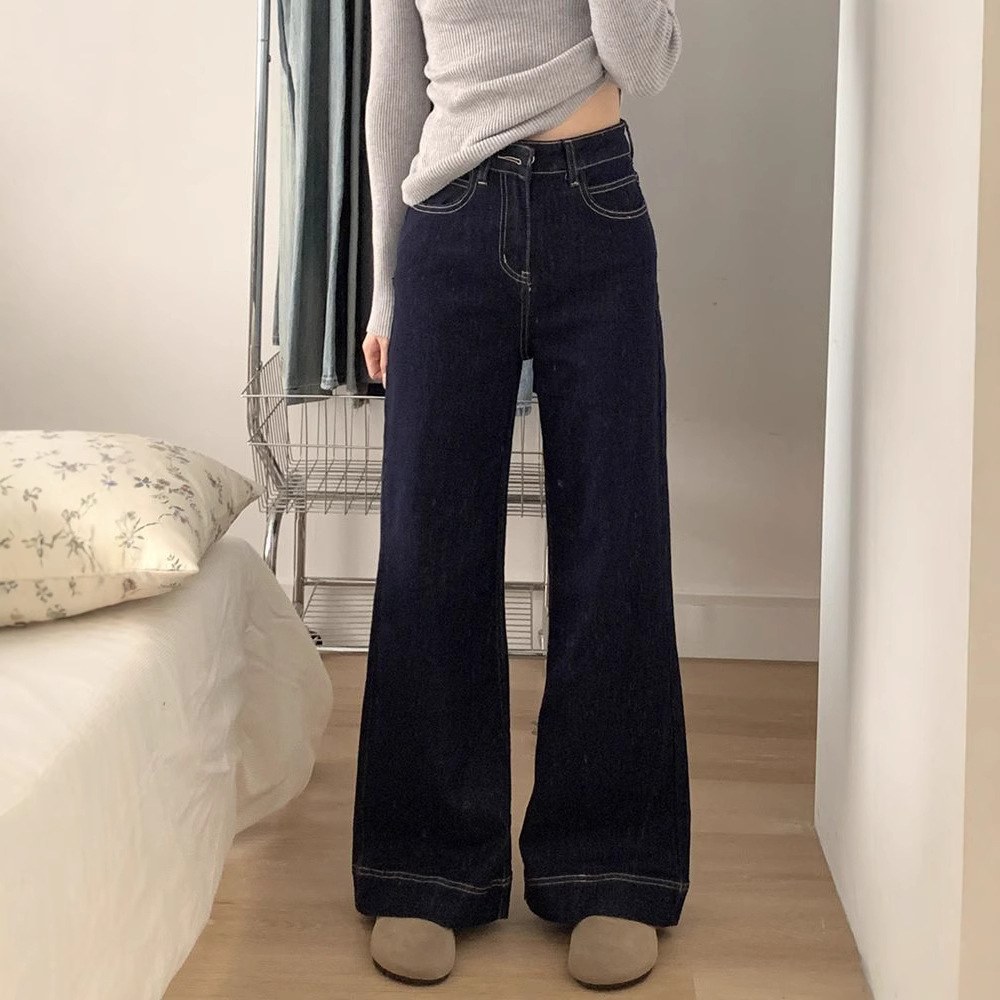 Small Denim Blue American Retro Micro-Flared Jeans for Women with Loose Design and Slim Straight Wide-Leg Pants