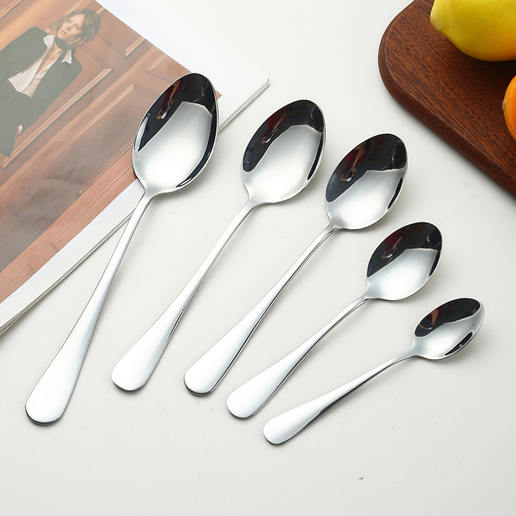 1010 Vajilla de acero inoxidable para bistec de hotel Cuchillo y tenedor especial Postre de estilo occidental Cuchara de café Cuchara de comida para niños domésticos