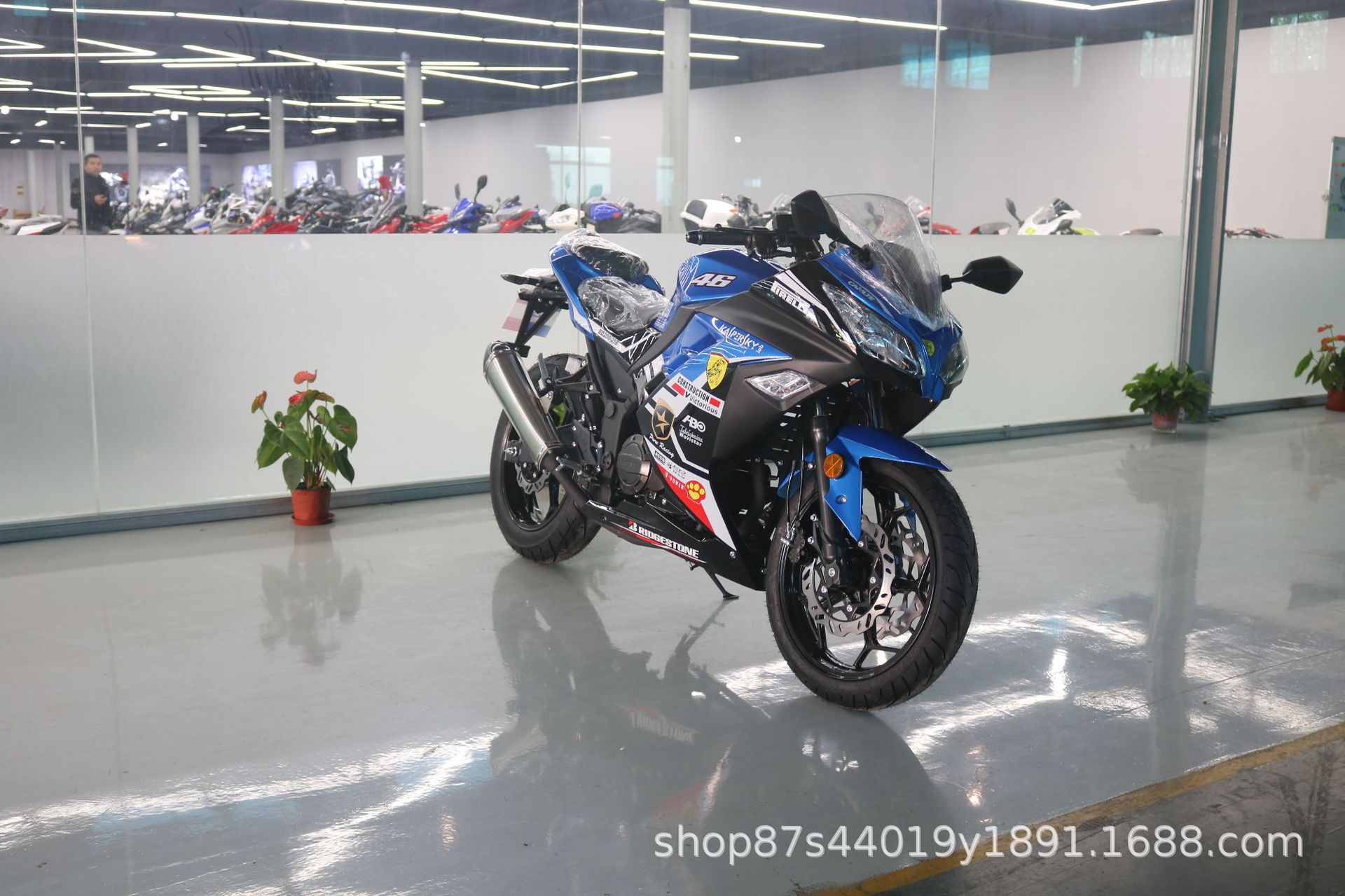 License-able motorcycle Kawasaki Ninja, twin-cylinder racing replica, Horizon sportbike, adult gasoline-powered sportbike, complete vehicle