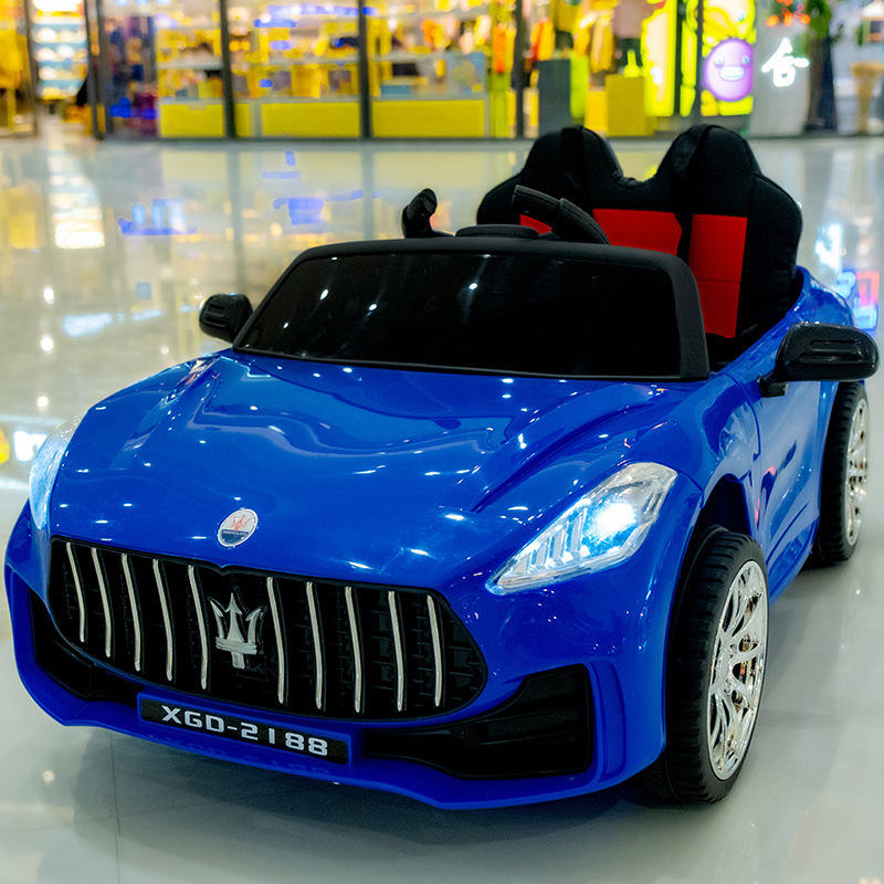 赤ちゃん電気自動車、四輪ベビーおもちゃの車、男性と女性が座ることができる、リモコンカー、充電式四輪駆動ベビーカー|undefined
