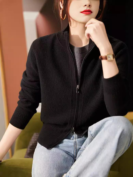 Demi-season cardigan with zipper for leisure