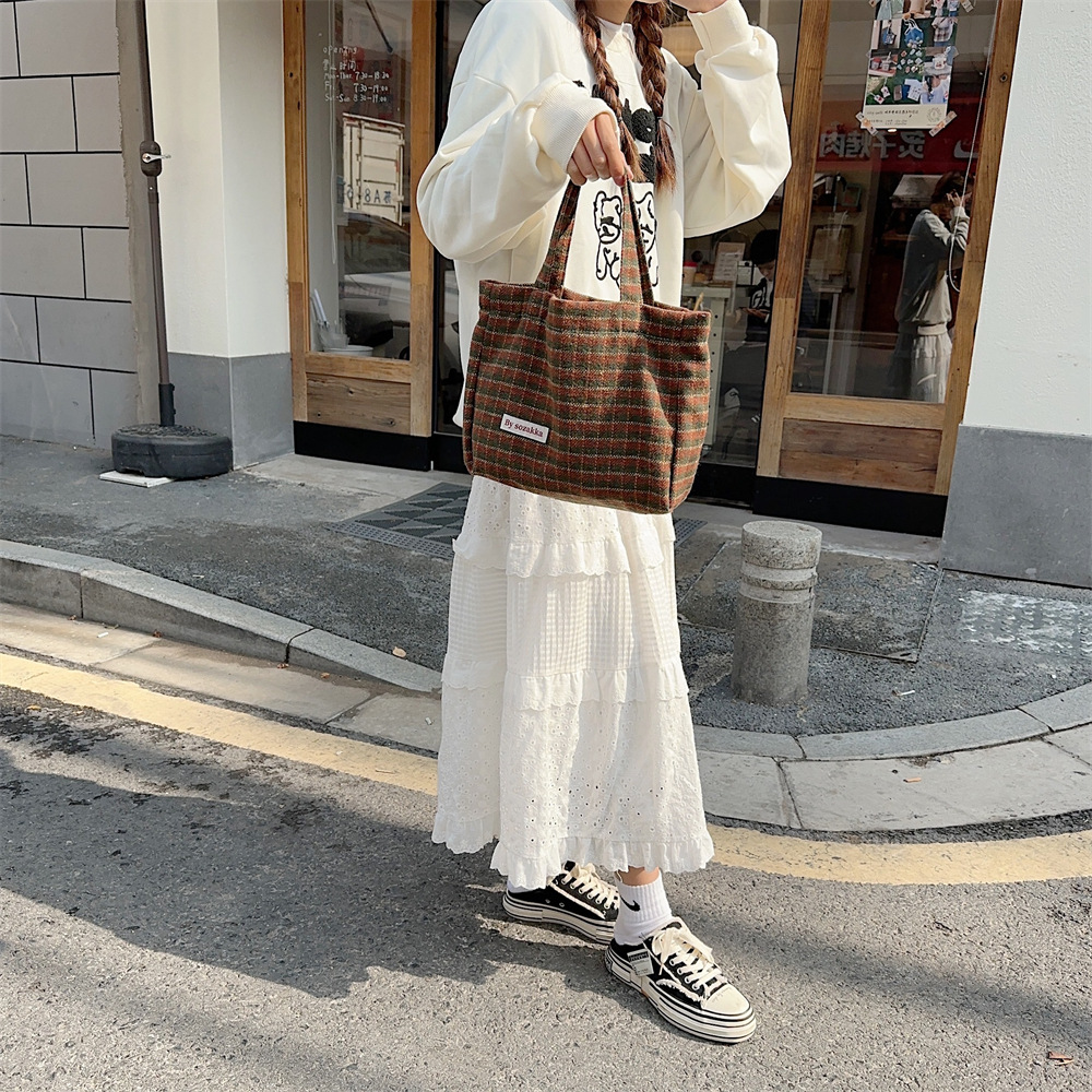 311021 Simple ins retro style woolen multi-color handbag for women, 2023 new checkered autumn and winter women's bag undefined