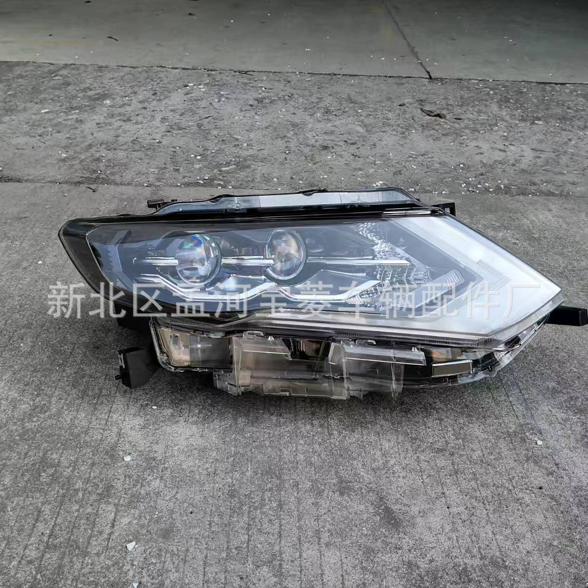 Para 17 - 20 Nissan Qijun Nissan Rogue LED faro 260606FL6A