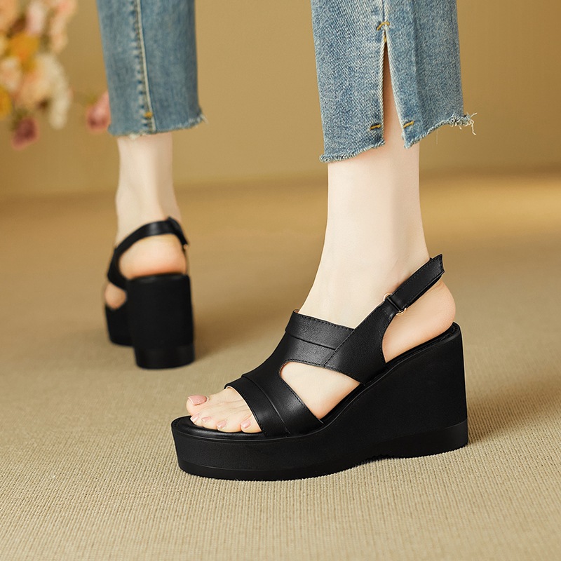 Sandal nữ hở mũi đế xuồng da bò cao gót quai ngang phong cách La Mã — đen