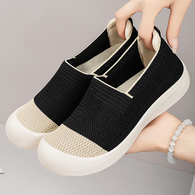 Zapatos de mujer zapatos de tejido volador de verano zapatos casuales de malla transpirables zapatos individuales cómodos y versátiles nuevos zapatos de tela viejos de Beijing mujeres