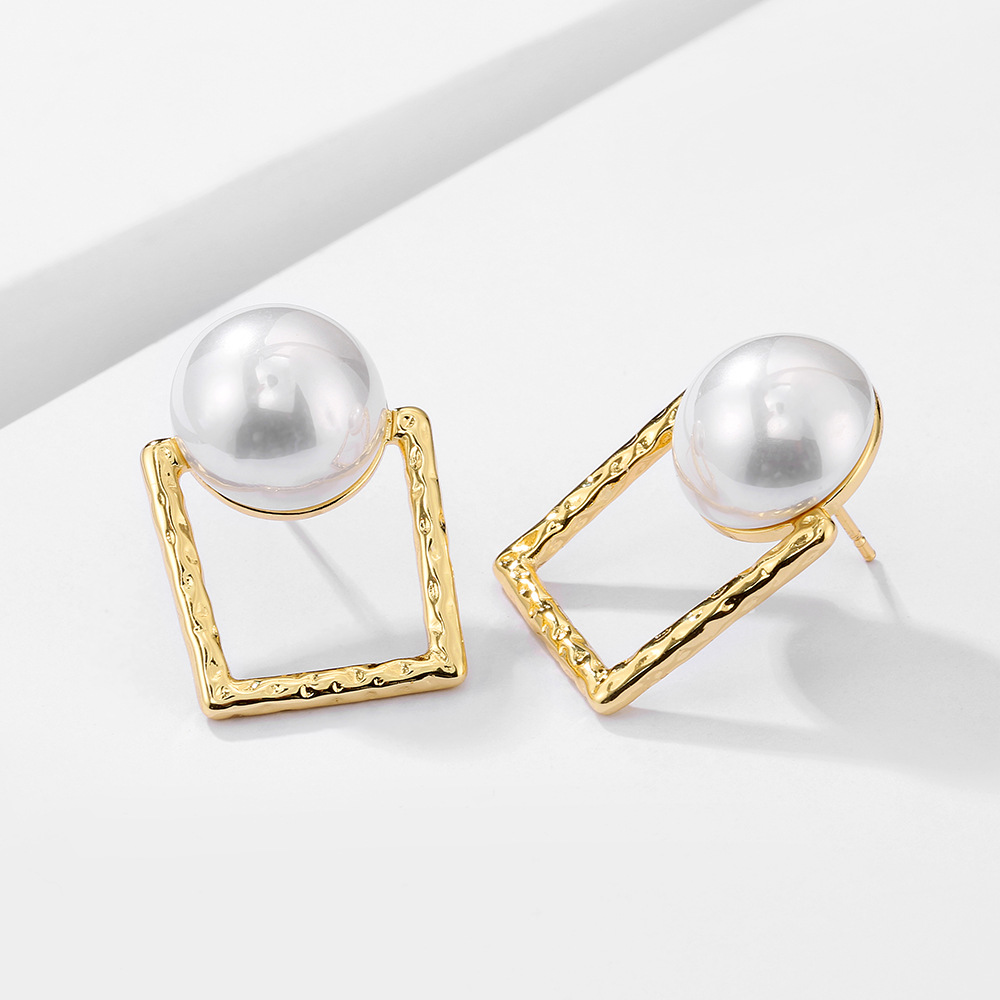 fashionable retro geometric square earrings