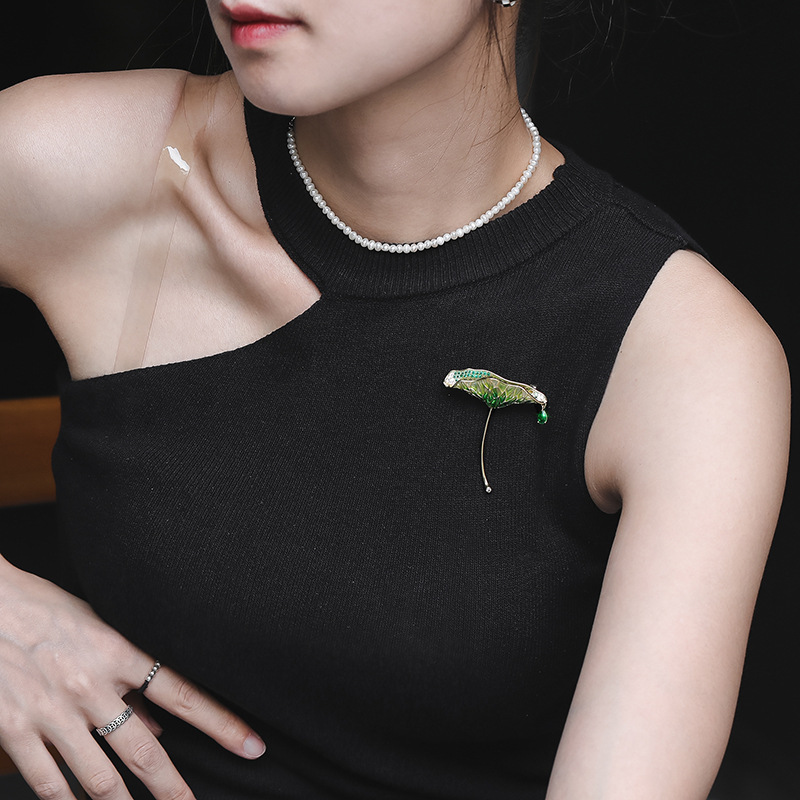 New design advanced lotus leaf brooch, handmade enamel color gradual change pin_voghion.com