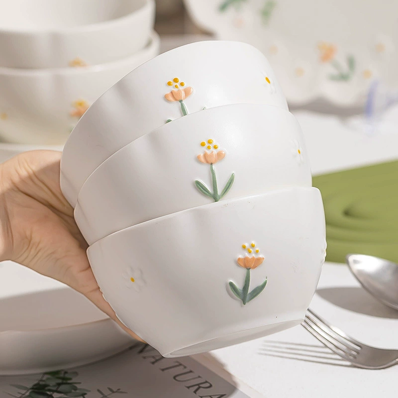Cream Ceramic Dinnerware Set, Embossed Daisy Pattern, 8‑ or 18‑Piece Options