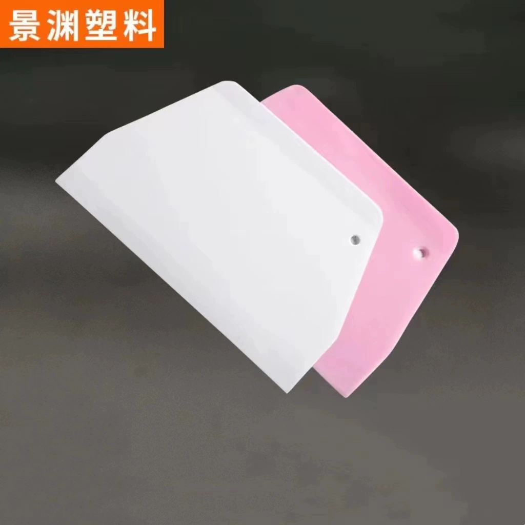 Производители напрямую поставляют пластик для пополнения стеновой пасты скребок