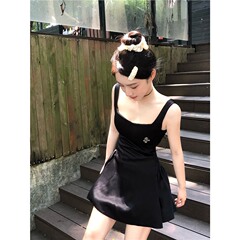 正しいバージョン！女性のためのフレンチソリッドカラーのシンプルなサスペンダードレス夏の気質ウエスト痩身Aラインスカート