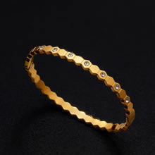 �S�����l�羳�W�����T�18K���ˮ����ɫ�����C �����ٴ�߼���